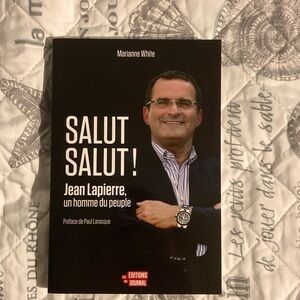 Salut Salut! Book by Marianne White